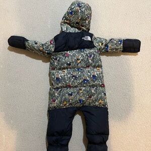 Toddler 12-18 months North face snow suite